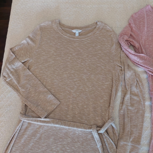 Time and Tru Beige and Blush Belted Dresses - Picture 5 of 6